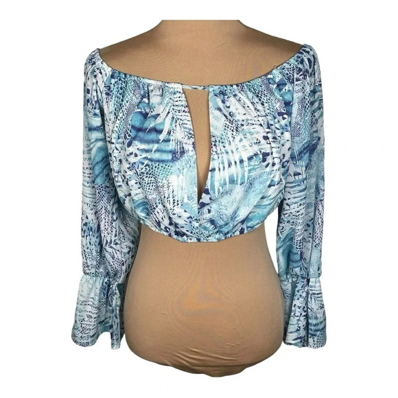 BLUE BLUSH BOUTIQUE CROP TOP SIZE MEDIUM NWT - Picture 2 of 7